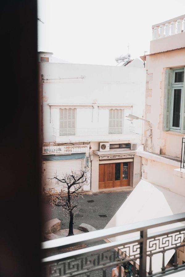 Mazi - Pied A Terre *