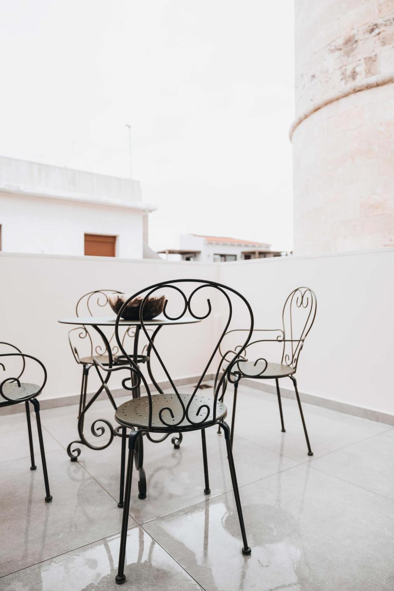 Mazi - Pied A Terre *